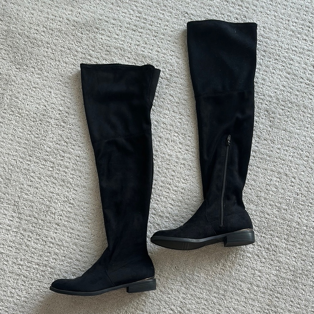 Women's Simply Vera Black Over-the-Knee Boots size 8